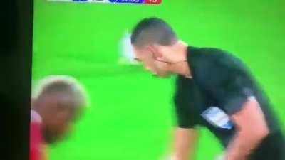 Player does referee's job