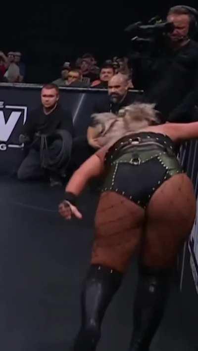 Toni Storm