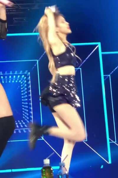 Blackpink – Rosé in See-through Safeties