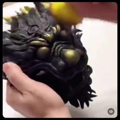 A mother spent 1 month recreating the “Black Myth: Wukong” armor with her children