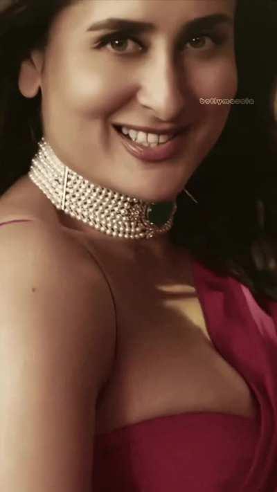 Kareena Kapoor sexy cleavage show🔥💦🔥💦
