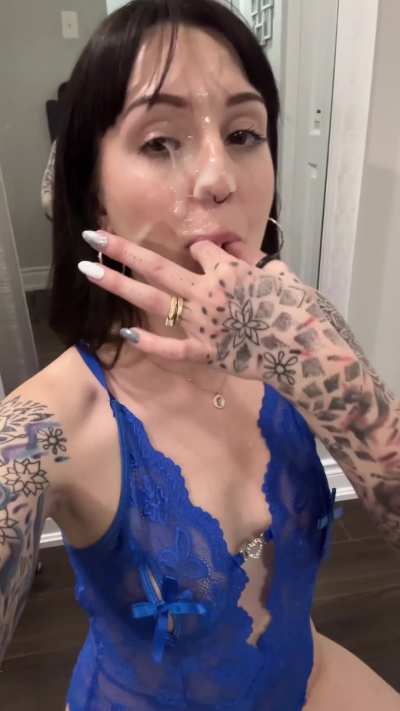 Cum in the eyes