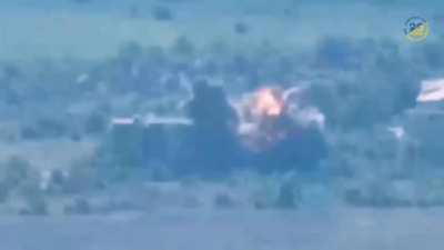 JDAM bomb launch against Russian positions by Su-27 fighter. Date not mentioned