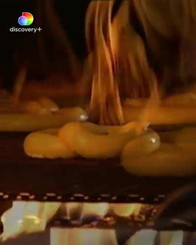 How Pretzels Are Made 🥨 CT@Discovery