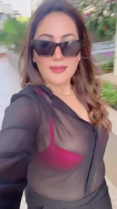 Hotty Urvashi Solanki 