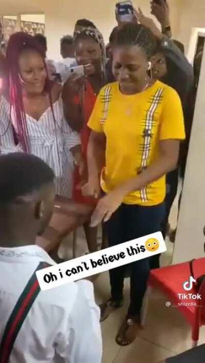 Women losses her mind during proposal