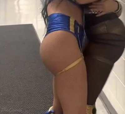 Skye Blue jiggle