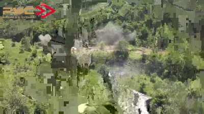 Russian troops storming Ukrainian trenches