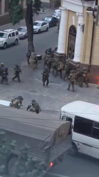 Alleged Wagner troops in Rostov posted June 24 in telegram channel