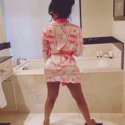 K Michelle twerk