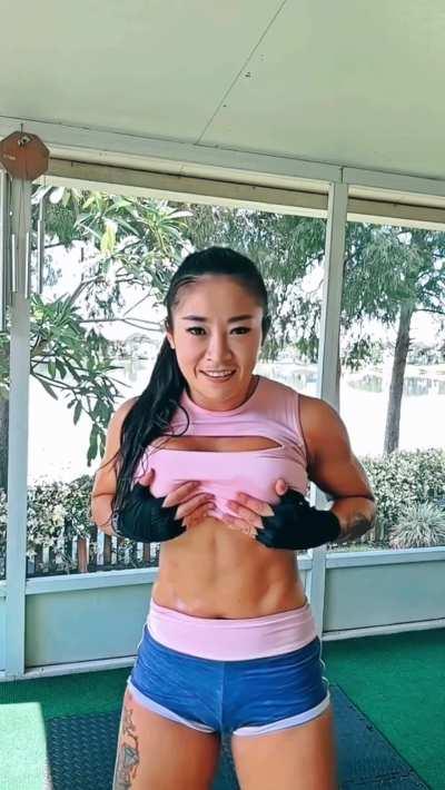 Xia Li