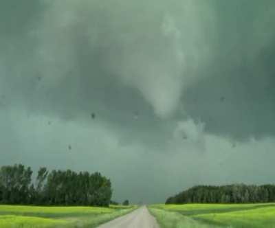 Tornado forming seen from a short distance