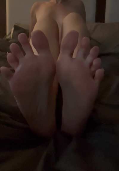 Wake up to these toes in your face [oc] 