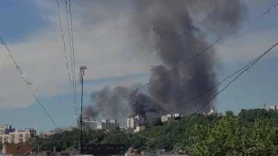 View from my apartment this morning after the attack on Kyiv. The metro station is being evacuated now. 