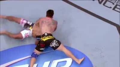 Frank Mir breaks Antonio Nogueira's arm with a kimura