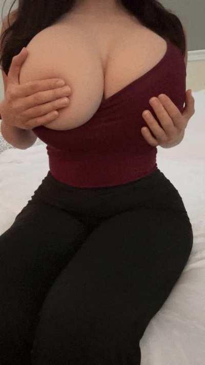 do you know any girls with bigger boobs at 19 years old