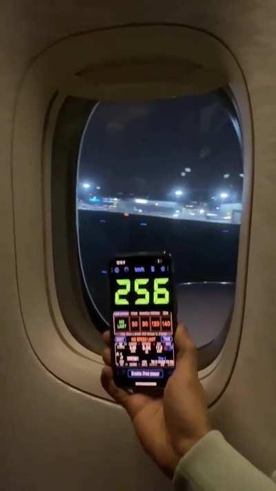 Real-time speed of an airplane take off