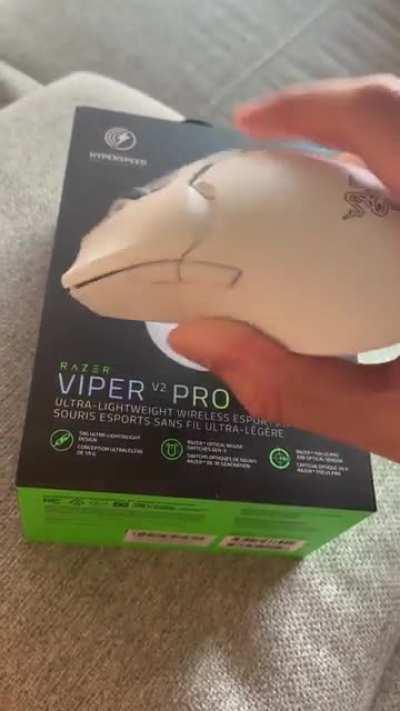 Sorry Razer - this kind of QC is unacceptable for a $150 mouse (viper ultimate 2)