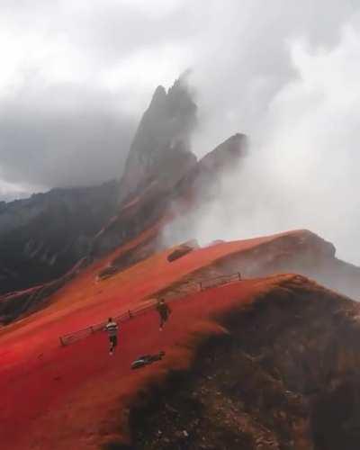 🔥 On the way to where the dragon hides.. Italy dolomites