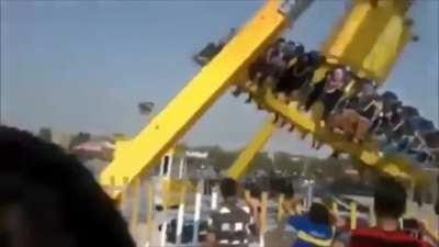 WCGW crossing a rollercoaster