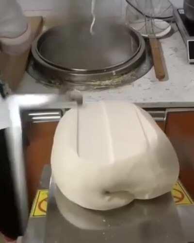 This fresh noodle machine