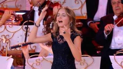 Emma Kok, a 15yr Dutch singer suffering from gastroparesis was invited by André Rieu (who was so impressed by her talents) to perform 