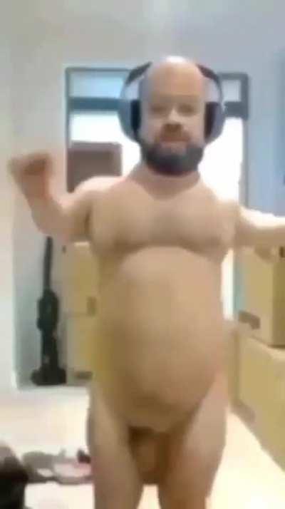 Big booty man shaking his willy Wonka while dancing 