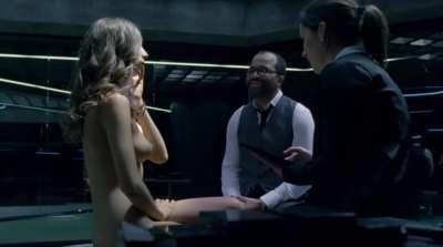 Angela Sarafyan &amp;amp; Shannon Woodward in &quot;Westworld (TV Series 2016)&quot; (S01E01)