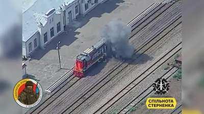 Ukrainian FPV kamikaze drones hit a Russian locomotive used for military logistics. City of Suja, Kursk region, Russia.