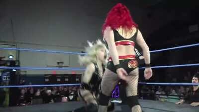 Scarlett Bordeaux and Christina Marie low blow each other