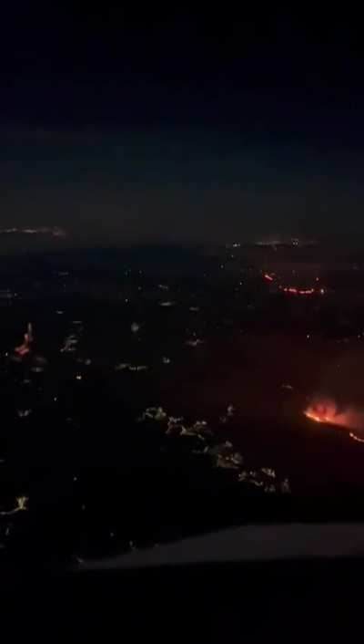 Incêndios na região do Porto visto por um piloto em aproximação ao aeroporto FSC