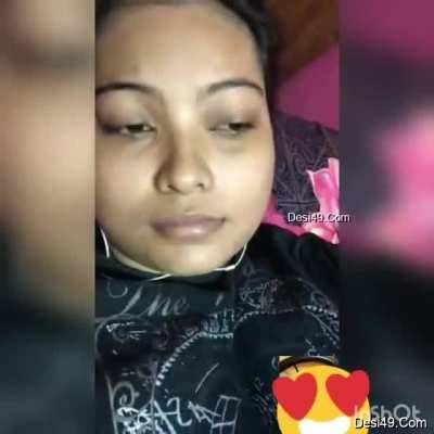 Indian desi girl showing pussy on video call*