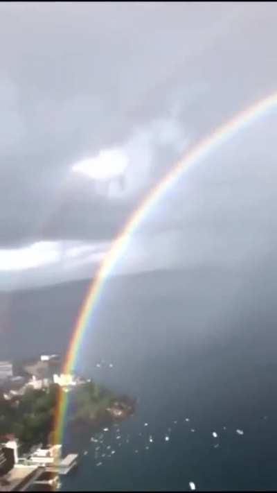 🔥 Full circle rainbow!