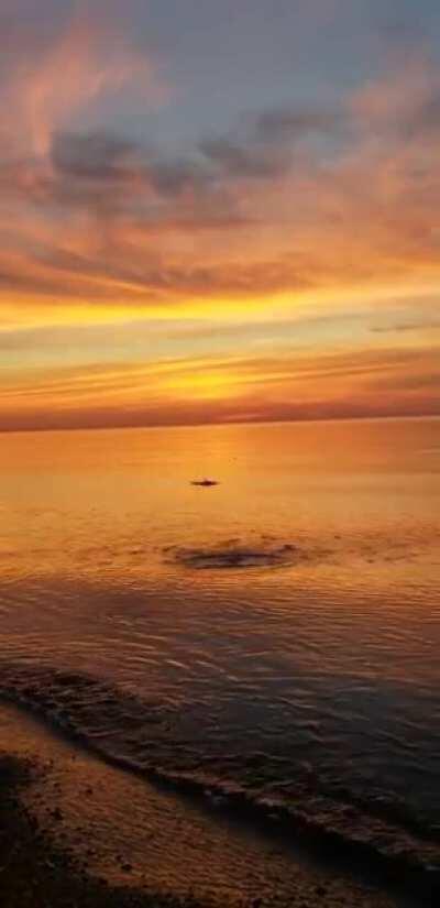 Rock skipping during a beautiful sunset🔥