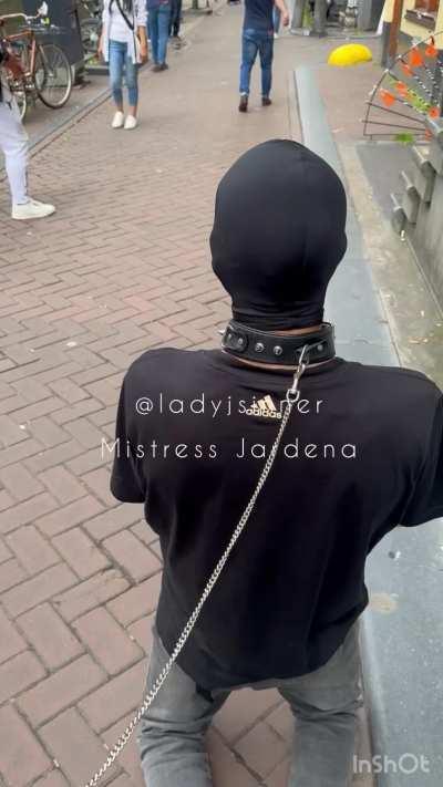 It was so cool to walk a slave through the streets of Amsterdam, people laughed at him and applauded me