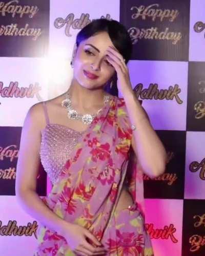 Shrenu Parikh Hot in saree