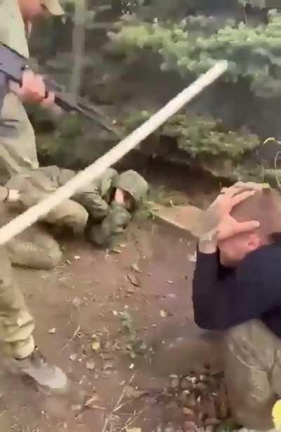 Russian Soldiers Fight Their Own “Pussyboys” Digging A Hole. (Intense Combat Footage)