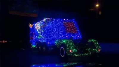 Truck driver completely nails holiday lighting