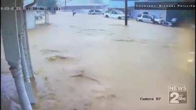 Timelapse video of catastrophic flooding in Waverly TN on Aug. 21