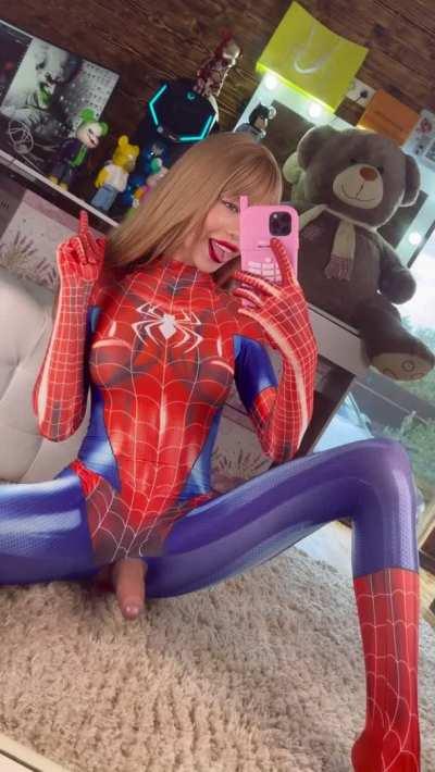 Spider-Man's girlfriend 😋