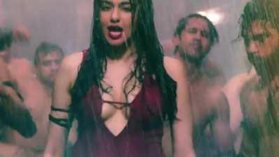 Ada Sharma Wet Boobs In Rain 😍😍😍