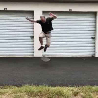 Skateboard Gen One learned skills in empty swimming pools...not skateparks.