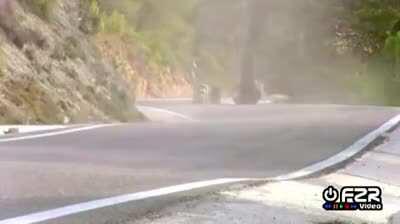 The sheer control in a hill climb