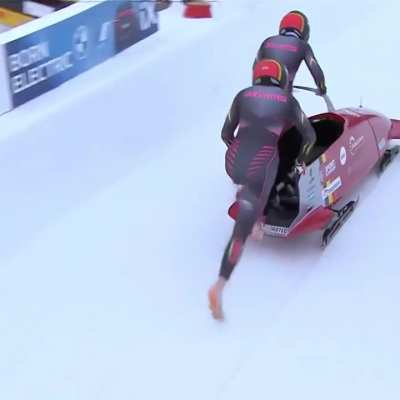 An Vannieuwenhuyse (BMW IBSF 2-Woman Bobsleighing World Cup - Compilation)