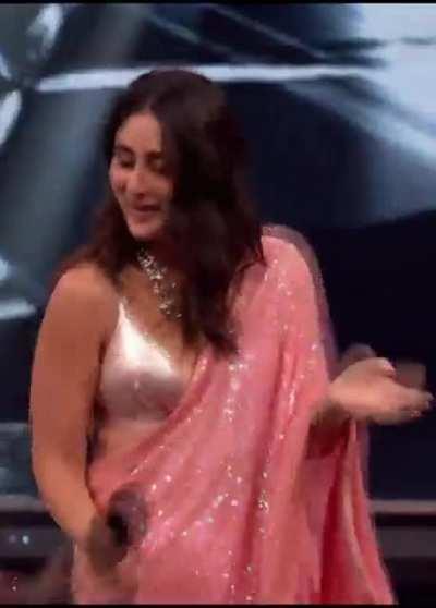 Kareena Kapoor in sexiest sari ever 😋