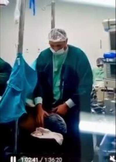 ðŸ”¥ Brazilian anaesthetist putting his pp in a pregnant wom...