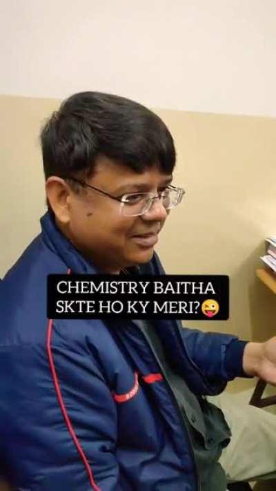 Bhaiyo ALK Sir aaj kal Competishun me Ladkiyo ke sath Chemistry Baitha rahe h kon kon le raha h admission 2023-24 ke liye