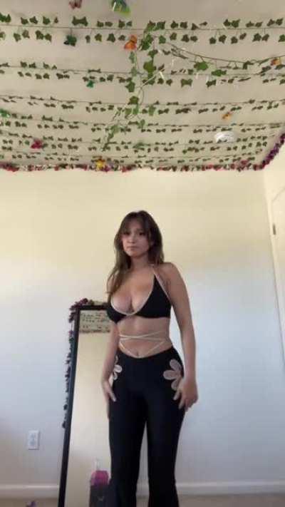 @Iloveegirlss video #541611