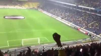 Turkish fans chanting against Putin