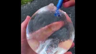 Satisfying Ice Balloon